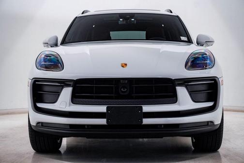 2025 Porsche Macan **PORSCHE CERTIFIED**