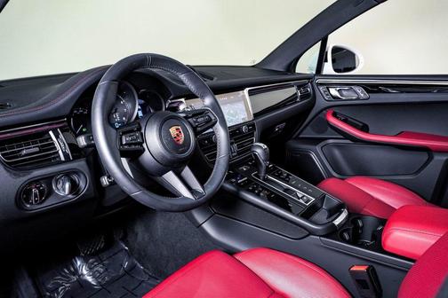 2025 Porsche Macan **PORSCHE CERTIFIED**