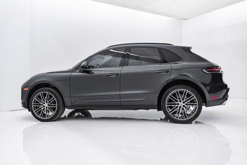 2024 Porsche Macan Base (PDK)