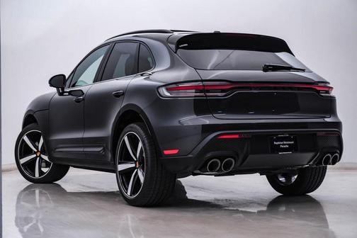 2026 Porsche Macan 
