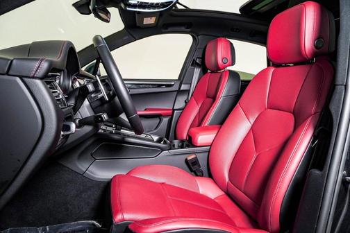 2025 Porsche Macan **PORSCEH CERTIFIED**