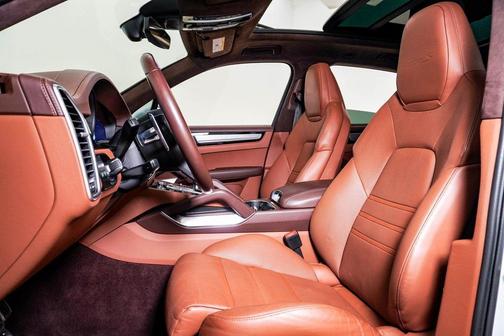 2023 Porsche Cayenne Turbo S