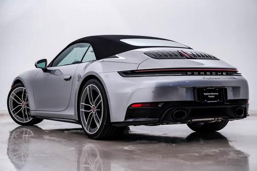 2026 Porsche 911 Carrera