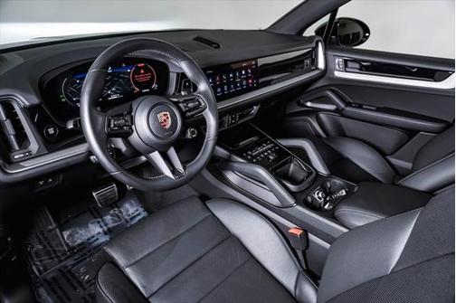 2024 Porsche Cayenne S