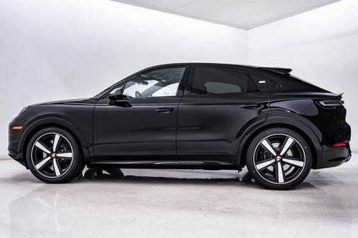 2025 Porsche Cayenne GTS