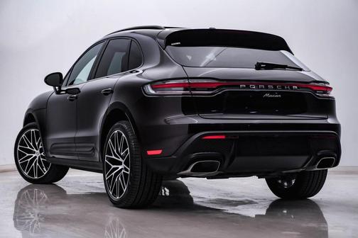 2024 Porsche Macan **PORSCHE CERTIFIED**