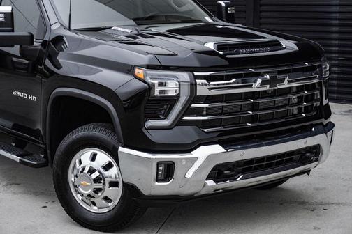 2024 Chevrolet Silverado 3500 LTZ