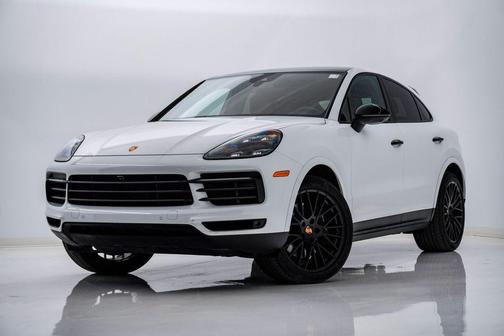 White 2023 Porsche Cayenne Platinum Edition