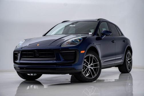 Gentian Blue Metallic 2026 Porsche Macan Macan