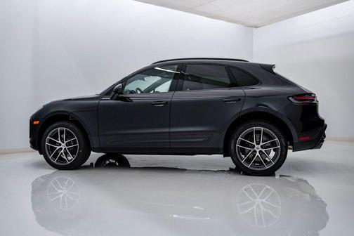 Volcano Grey Metallic 2026 Porsche Macan Macan