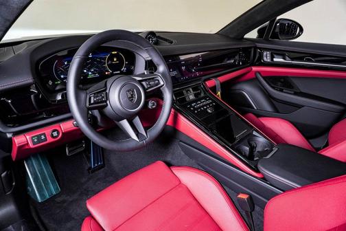 2026 Porsche Panamera Turbo