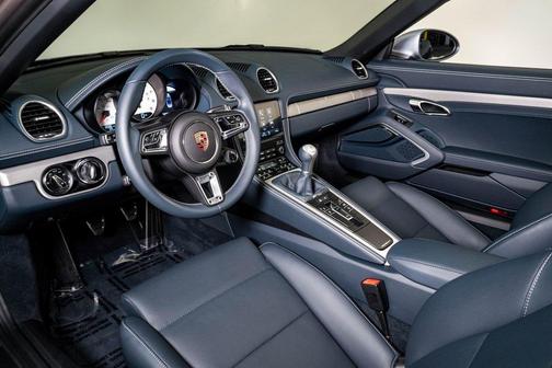 2025 Porsche 718 Boxster GTS