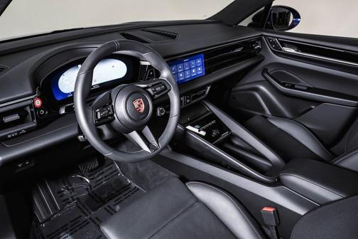 2024 Porsche Macan 4