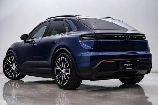 2024 Porsche Macan 4
