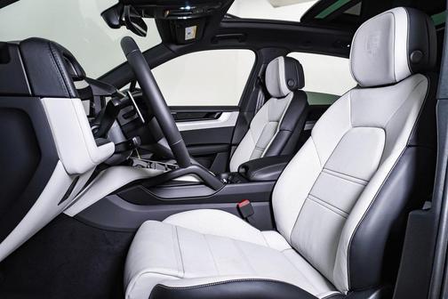 2025 Porsche Cayenne