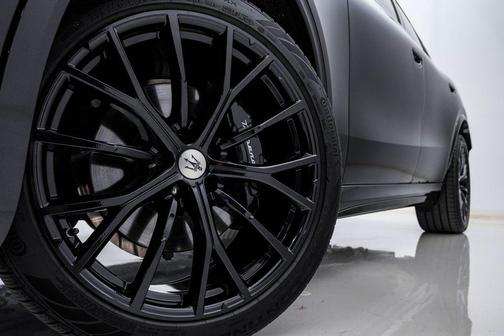 Nero Tempesta Metallic 2023 Maserati Grecale Modena