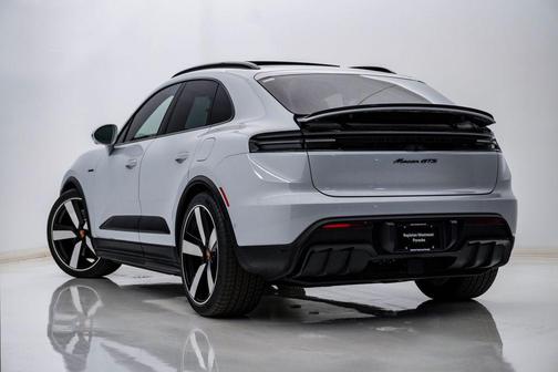 Ice Grey Metallic 2026 Porsche Macan Macan Electric GTS