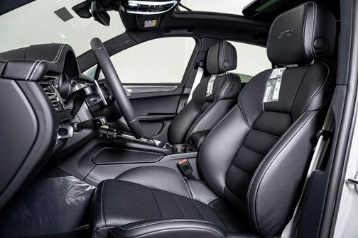 2026 Porsche Macan GTS