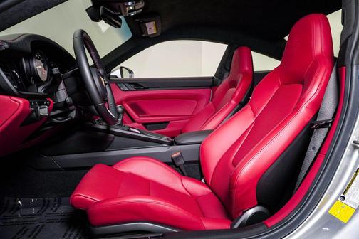 GT Silver Metallic 2024 Porsche 911 GT3