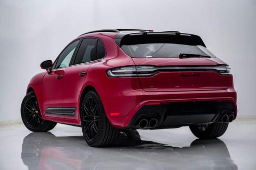Carmine Red 2026 Porsche Macan Macan GTS