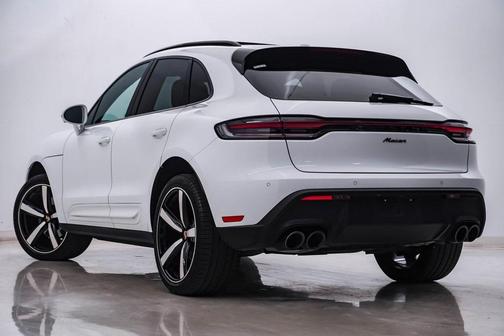 2023 Porsche Macan Base
