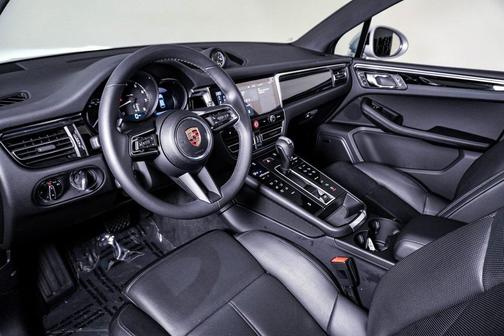 2025 Porsche Macan **PORSCHE CERTIFIED**