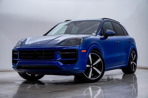 2025 Porsche Cayenne GTS