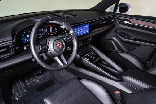 2024 Porsche Macan 4