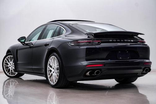 2020 Porsche Panamera 4S