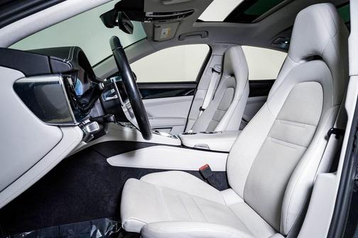 2020 Porsche Panamera 4S