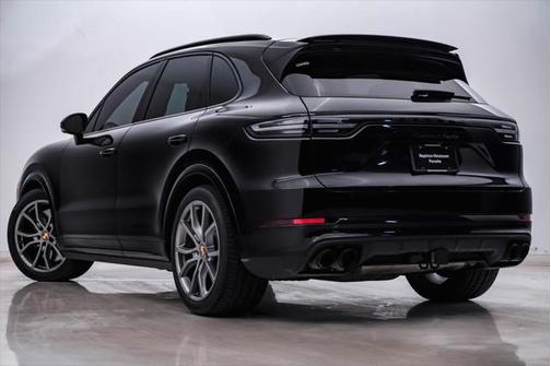 2023 Porsche Cayenne Turbo