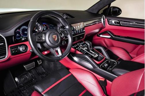 2023 Porsche Cayenne Turbo