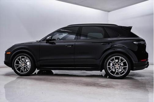 2023 Porsche Cayenne Turbo