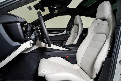 2026 Porsche Panamera Turbo