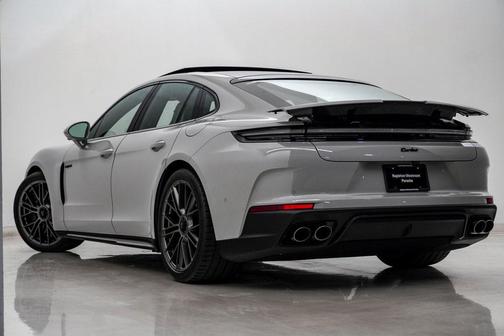 2026 Porsche Panamera Turbo