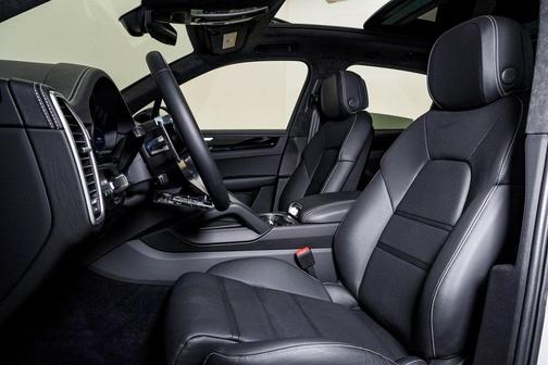 2023 Porsche Cayenne GTS