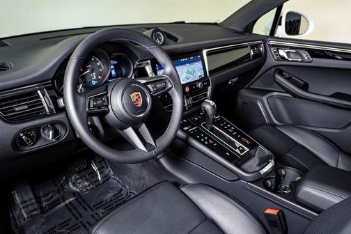 2025 Porsche Macan **PORSCHE CERTIFIED**