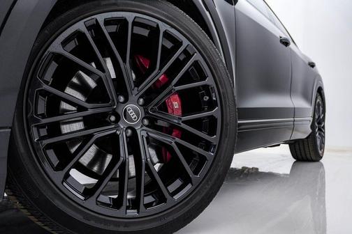 2024 Audi SQ8 4.0T Prestige