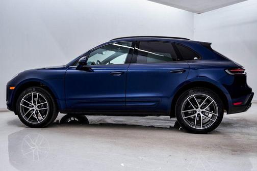 2025 Porsche Macan **PORSCHE CERTIFIED**
