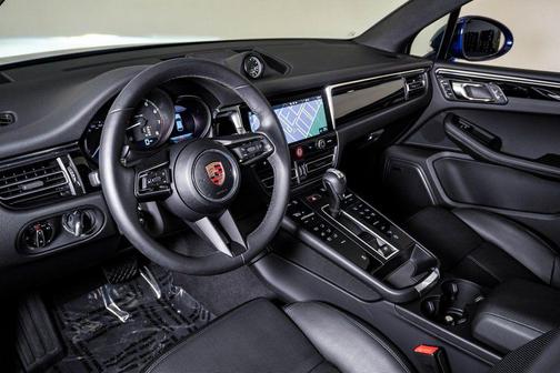 2025 Porsche Macan **PORSCHE CERTIFIED**