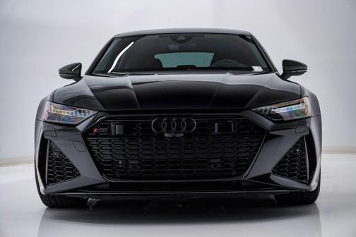 Sebring Black Crystal Effect 2023 Audi RS 7 4.0T