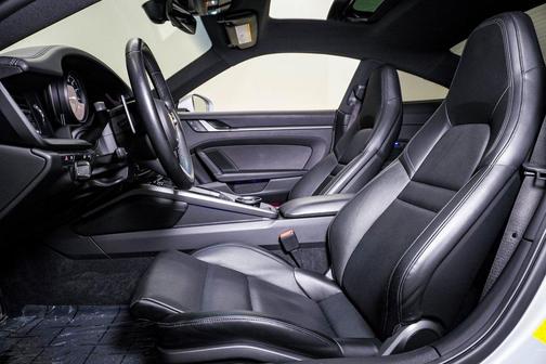 2023 Porsche 911 Carrera 4S