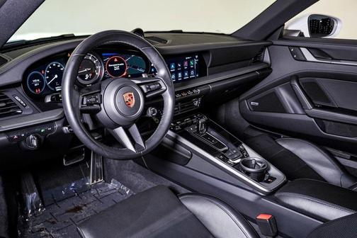 2023 Porsche 911 Carrera 4S