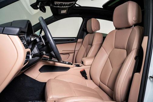 2025 Porsche Macan **PORSCHE CERTIFIED**