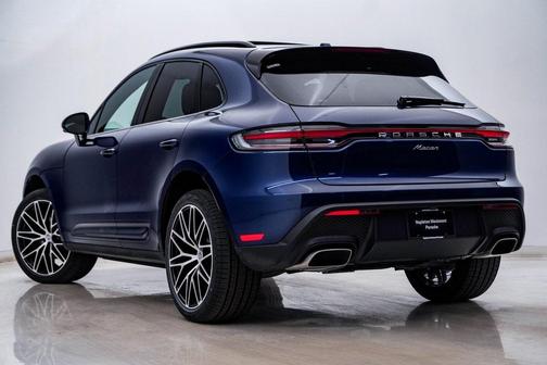 2026 Porsche Macan 