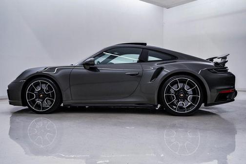 2022 Porsche 911 Turbo S