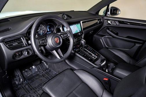 2025 Porsche Macan **PORSCHE CERTIFIED**