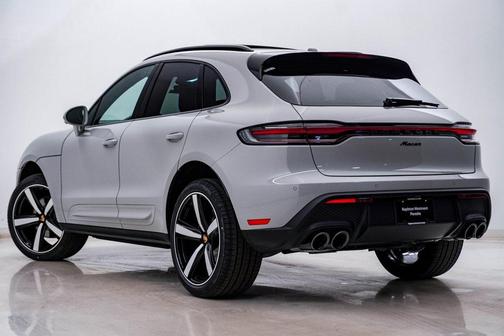 2026 Porsche Macan 