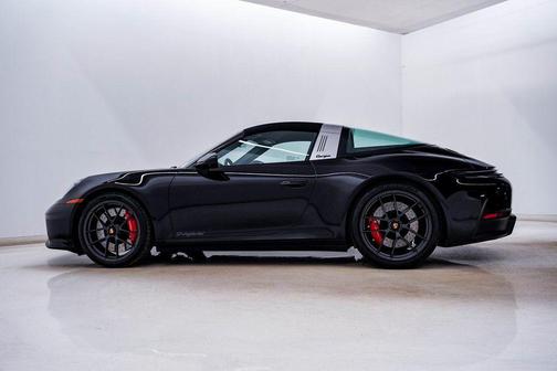 2025 Porsche 911 Targa 4 GTS