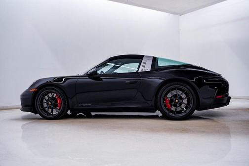 2025 Porsche 911 Targa 4 GTS